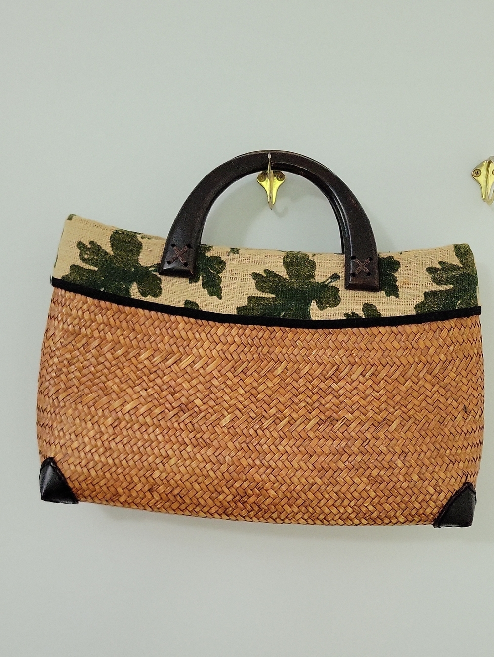 Woven Straw Handbag Bag with Green Leaf Canvas Trim Size 16" X 9.75" X 4"